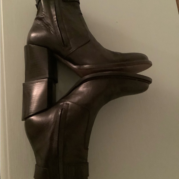 Helmut Lang Black Leather Ankle Size 37 1/2 Boots Made In Italy! - Picture 6 of 11